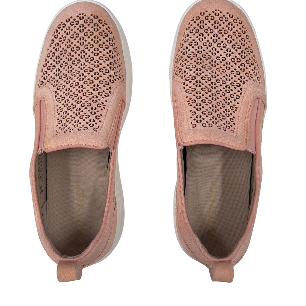 Vionic Kimmie Perf Slip On Sneakers Peach Pink Suede Perforated Women's Size 7.5